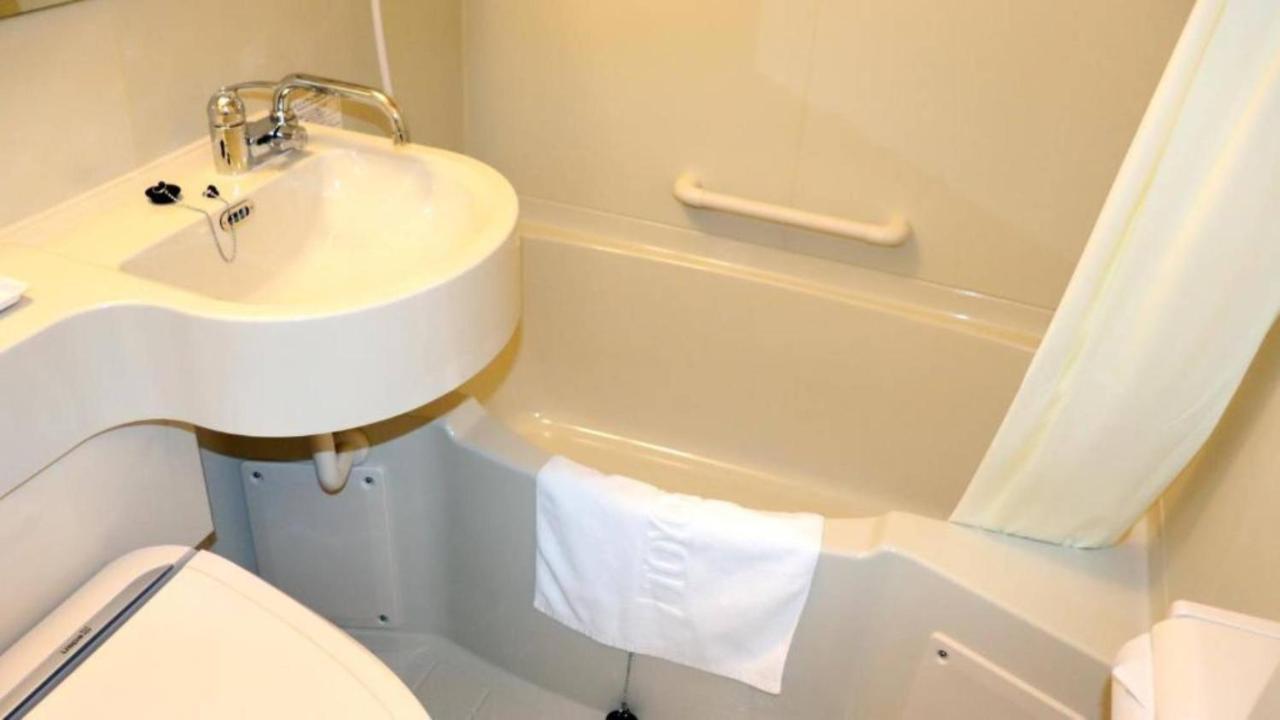 Toyoko Inn Saitama Toda Koen Eki Nishi Guchi Extérieur photo