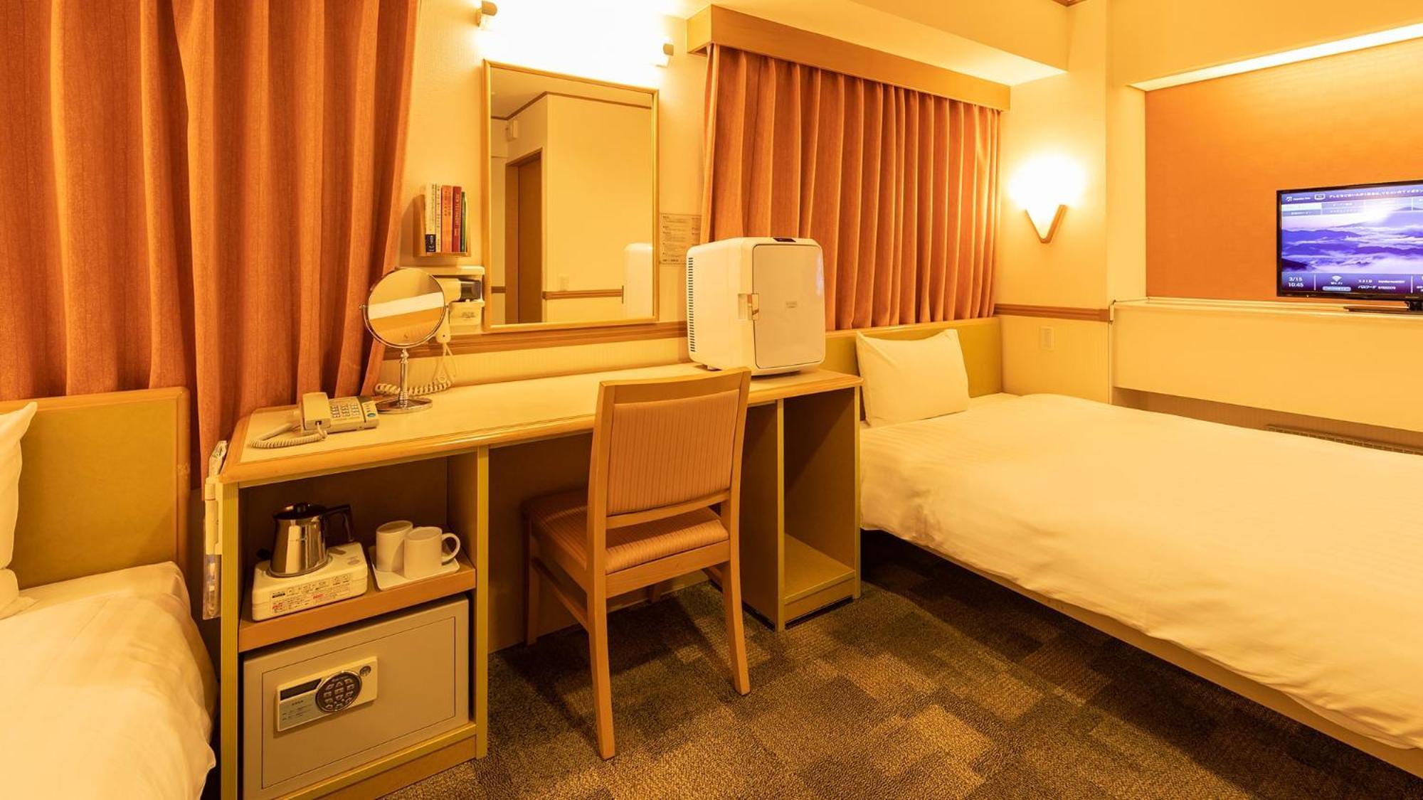 Toyoko Inn Saitama Toda Koen Eki Nishi Guchi Chambre photo